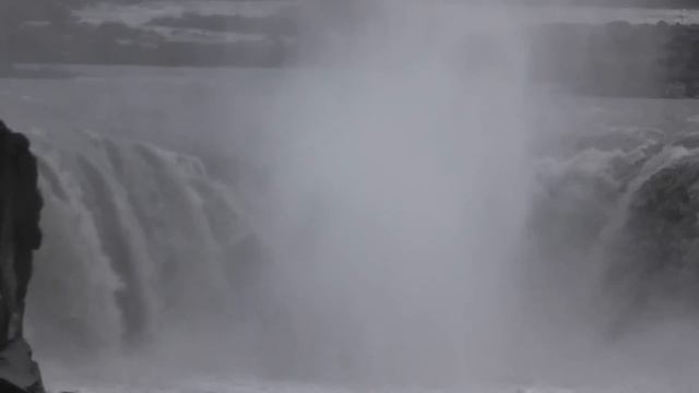 Iceland, Selfoss Waterfall 2012 смотреть онлайн