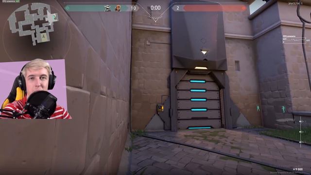 МНЕ ВКЛЮЧИЛИ ВОЙС ЧАТ! Подсказываю - Valorant смотреть онлайн