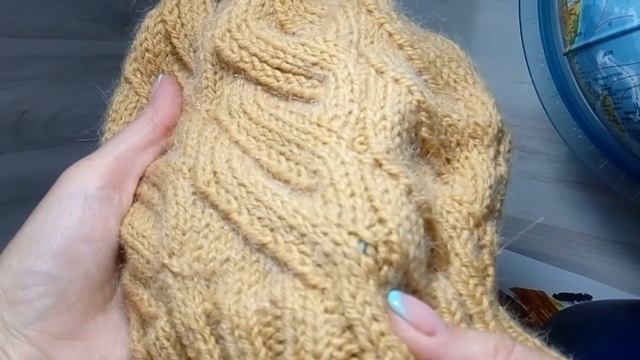 Подробное описание. Мастер класс. Вязанная шапка спицами легко! Разбор узора. смотреть онлайн