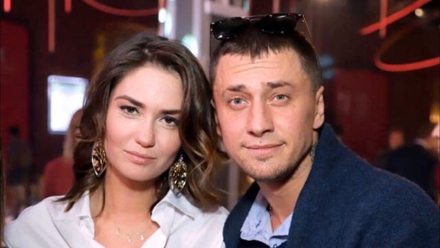 Агата Муцениеце призналась что пытается поднять свою популярность за счет развода с Павлом Прилучны смотреть онлайн
