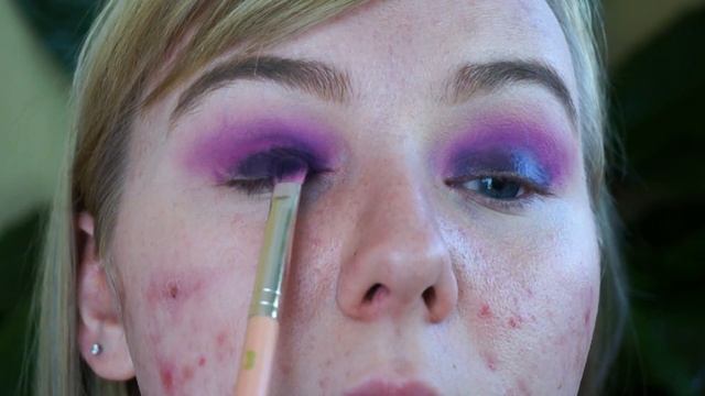 Matte Purple Smoky Eye | Chatty Tutorial смотреть онлайн