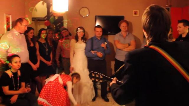 Едем в Крым, поет Андрей Салтыков. смотреть онлайн