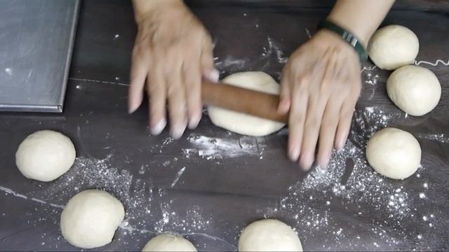 8 Eggs Buns ( PerySmith / West Bend Bread Maker ) смотреть онлайн