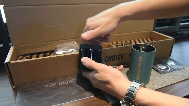 Comandante C40 Mk4 Unboxing смотреть онлайн