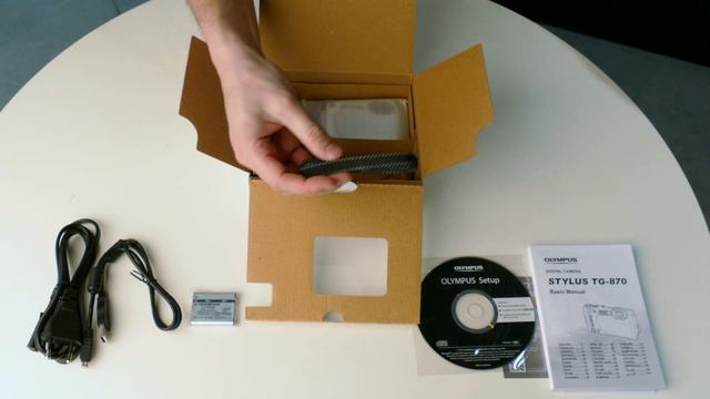 Olympus TG-870 Pure White unboxing in 4K смотреть онлайн