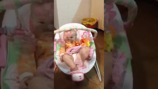 Веселый ребенок смотреть онлайн