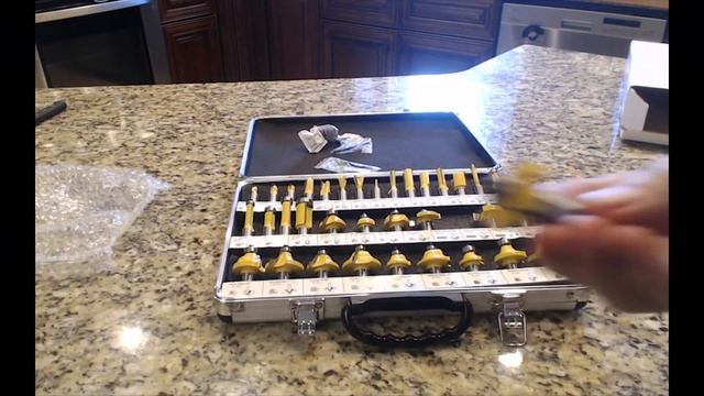 UNBOXING: 35 ROUTER BIT SET - 1/2" CARBIDE BITS KIT Half Inch Shank ALUMINUM CASE смотреть онлайн