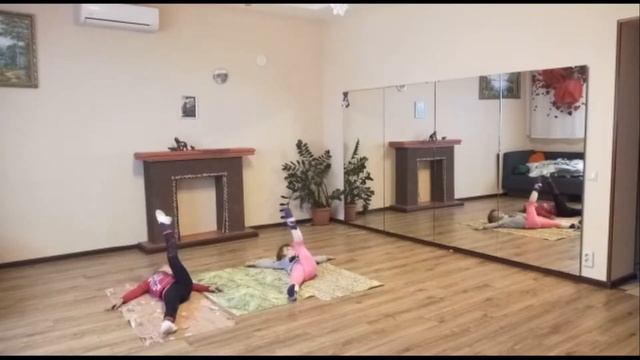 Комплекс упражнений детсад и 1 год обучения. Занятие 2 смотреть онлайн