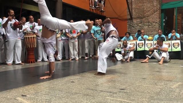Abadá-Capoeira 2019 Jogos Mundiais no Circo Voador na Lapa - 1 parte ( Categoria Viola ) смотреть онлайн