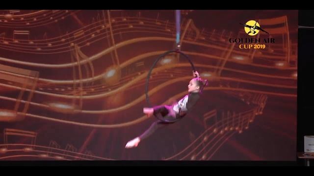 Чумак Дарина / Дети 9-11 лет аматоры / Кольцо / Golden Air Cup 2019 / смотреть онлайн