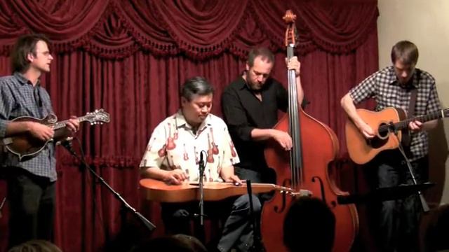 Weissenborn Hawaiian Guitar - Dwight Mark with the Matt Flinner Trio at Highlands House Concerts смотреть онлайн
