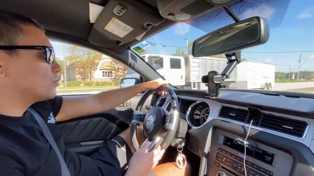 Покупка авто в кредит в США по туристической визе. Обзор Ford Mustang смотреть онлайн