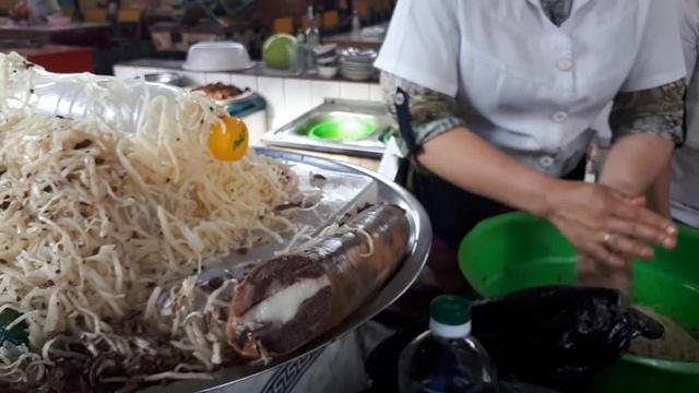 ТАШКЕНТ Чорсу 2018. Узбекистан. Пробуем ХАНУМ,НАРЫН,шашлык смотреть онлайн