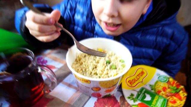 БОГАТЫЙ ШКОЛЬНИК против БЕДНОГО ШКОЛЬНИКА нерф челлендж от Матвея смотреть онлайн