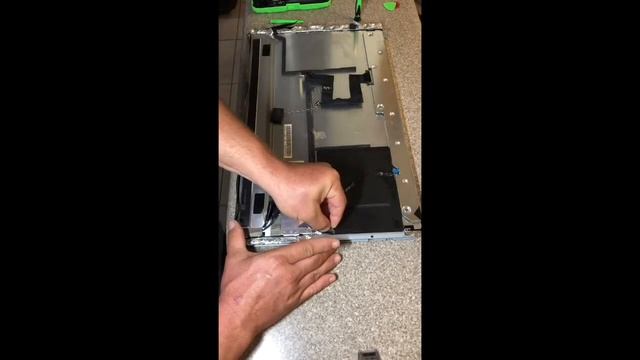 Late 2009 21.5” IMac LG Panel (LM215WF3 SL A1)Disassembly Part 1 смотреть онлайн