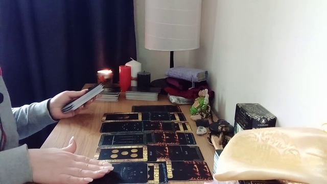 Что в голове у загаданного человека смотреть онлайн