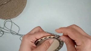 ПОДСТАВКА ПОД ГОРЯЧЕЕ крючком. Простая и легкая подставка.