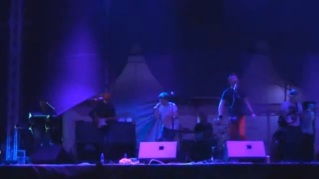 Белки на акации - Мама Омара Хайяма смотреть онлайн