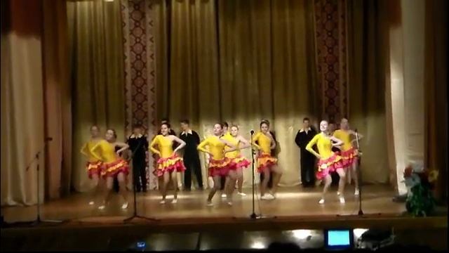 У ритмі самби танцювальний колектив Зодіак смотреть онлайн