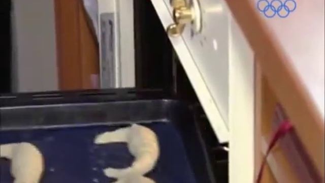 Круассаны Croissant Александр Селезнев смотреть онлайн