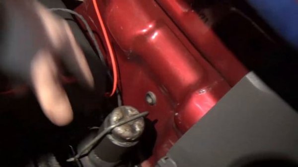 Установка автономного отопителя салона СЕВЕР в легковой автомобиль mazda b2500 mazda bt50