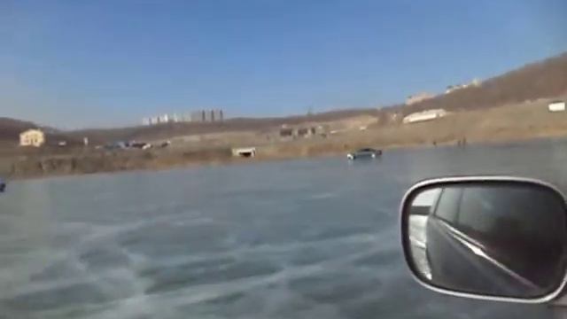 Катаемся по льду Владивосток 2014 смотреть онлайн