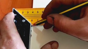 Как исправить угол на угольник под 90 градусов.