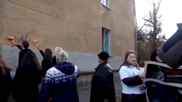 Волжские активисты закрасили граффити смотреть онлайн