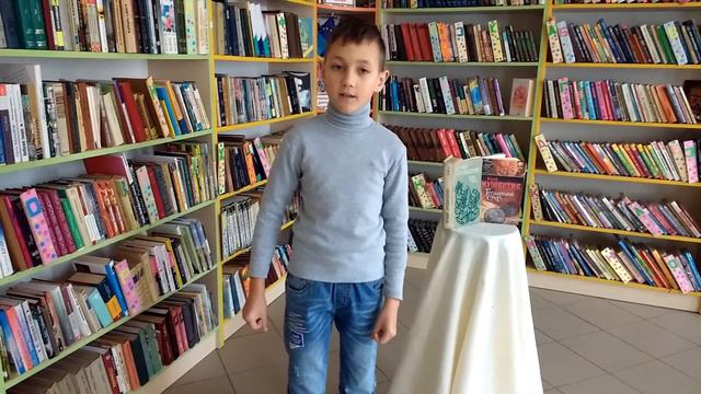 Літературна студія "Юрій Мушкетик".Коротка біографія від ведучого Олексія Рабія. смотреть онлайн