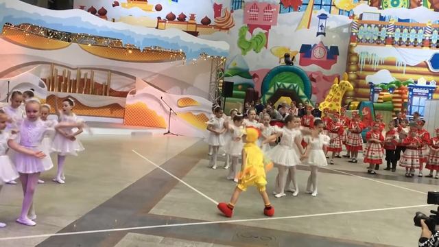 Елка в Гостином дворе 2019 Репетиция Веселуха смотреть онлайн