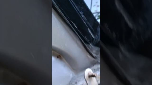 Вода после дождя на полу в салоне (водительская сторона) ВАЗ 2110, 2111, 2112