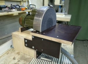 Дисковый шлифовальный станок своими руками.