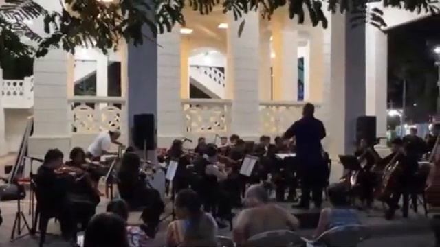 Vals Amándote (Napoleón Rodríguez) смотреть онлайн