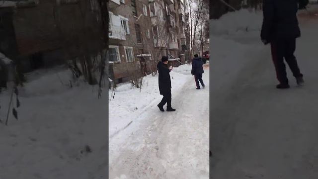 Пожар машины в Новосибирске лада Приора 11 12 2019 смотреть онлайн