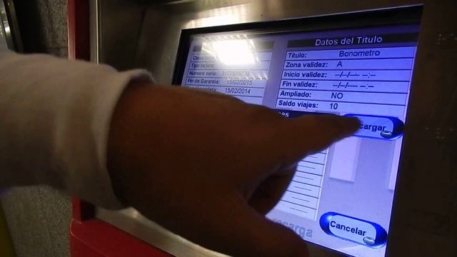 Как купить билет в метро или автобус в Испании. Валенсия 2014. смотреть онлайн