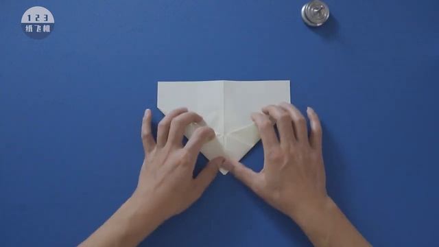 One Of The Most Commonly Used Paper Airplane Locking Techniques: Chamber Seal！ смотреть онлайн