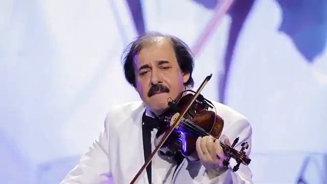 Orchestra Lautarii, dirijor Nicolae Botgros, interpretand: Avant de Mourir смотреть онлайн