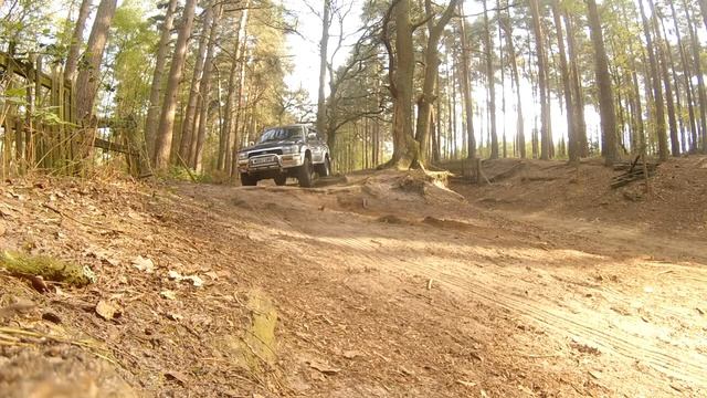 Toyota Surf 4Runner 4X4 off road смотреть онлайн