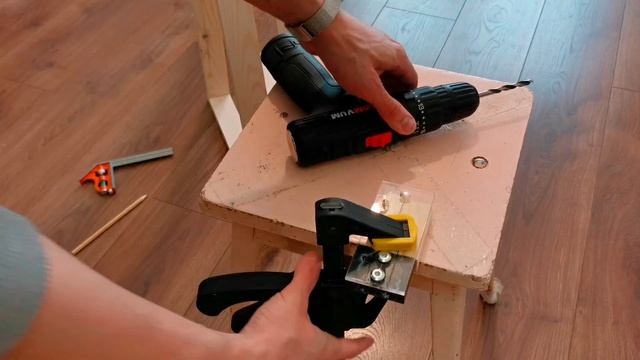 How to Make a Wooden Christmas Tree in Less Than an Hour! (Space Saving Alternative) смотреть онлайн