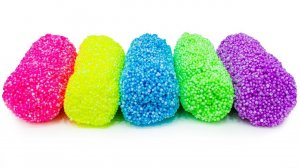 Сюрпризы из Шарикового Пластилина с игрушками Три Кота Щенячий Патруль Герои в Масках Маша и Медведь