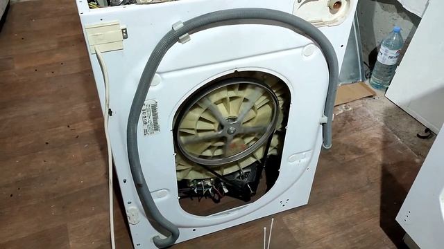 Ремонт стиральной машины Hotpoint Ariston CAWD 1297 с сушкой.