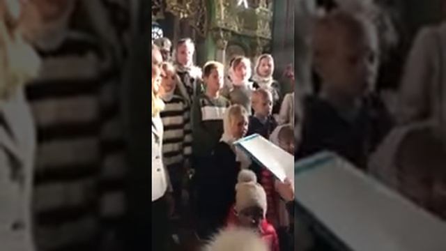 Исполнение детским хором Рождественских колядок. смотреть онлайн