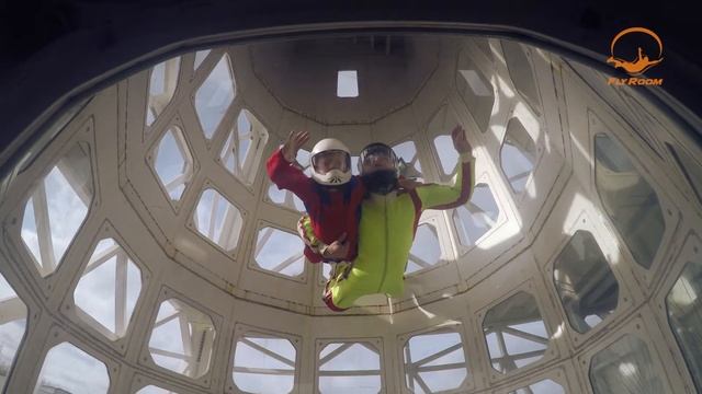 Аэротруба FlyRoom, пожалуй, самое счастливое место в Тюмени. смотреть онлайн