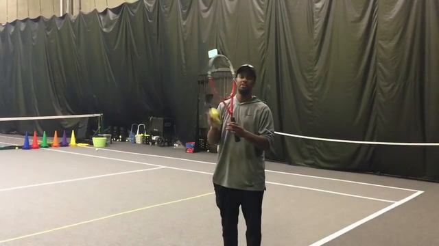 Beginner Tennis # 3 Drop N Hit moving in смотреть онлайн