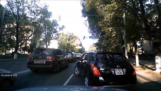 Тетя запуталась куда едет. смотреть онлайн