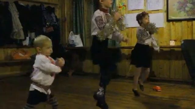 Песня "Замела метелица" в исполнении Даши и Насти Кузнецовых смотреть онлайн