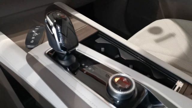 THE NEW 2023 SAIC ROEWE RX9 Walkaround Review смотреть онлайн