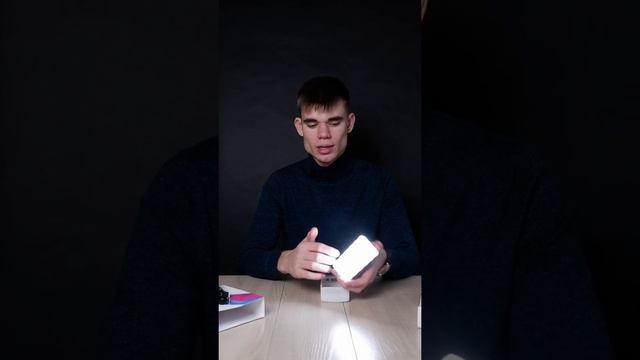Светильник светодиодный распаковка Ulanzi VL120 RGB video light смотреть онлайн