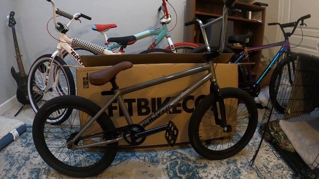 Fit BikeCo: TRL bmx Unboxing смотреть онлайн
