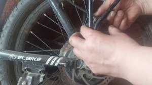 электро велосипед.меняем тормозные колодки,не снимая колеса.......